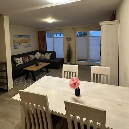 Doppelhaushaelfte Duenenrose,