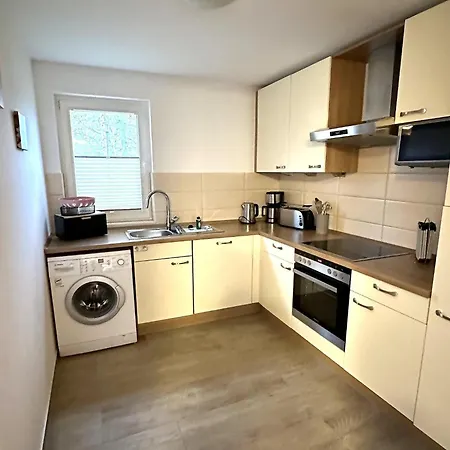 Doppelhaushaelfte Duenenrose, グロヴェ